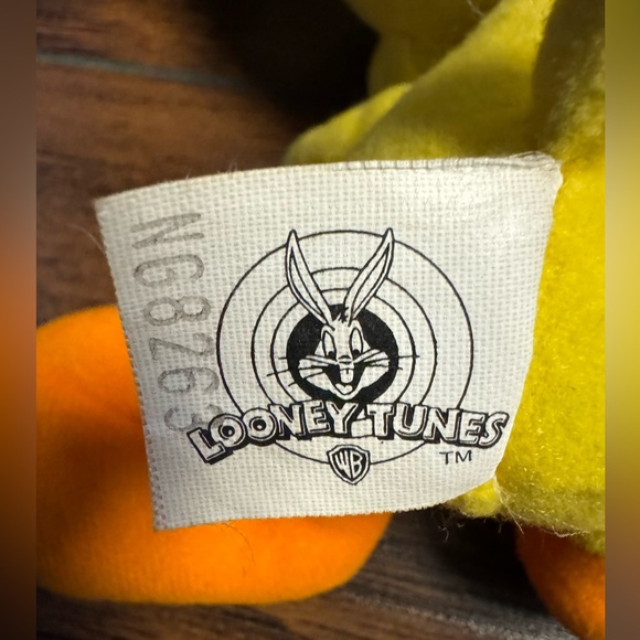 Vintage 90s Looney Tunes Tweety Bird Stuffed Animal 8” Rare Collectible - Picture 8 of 9